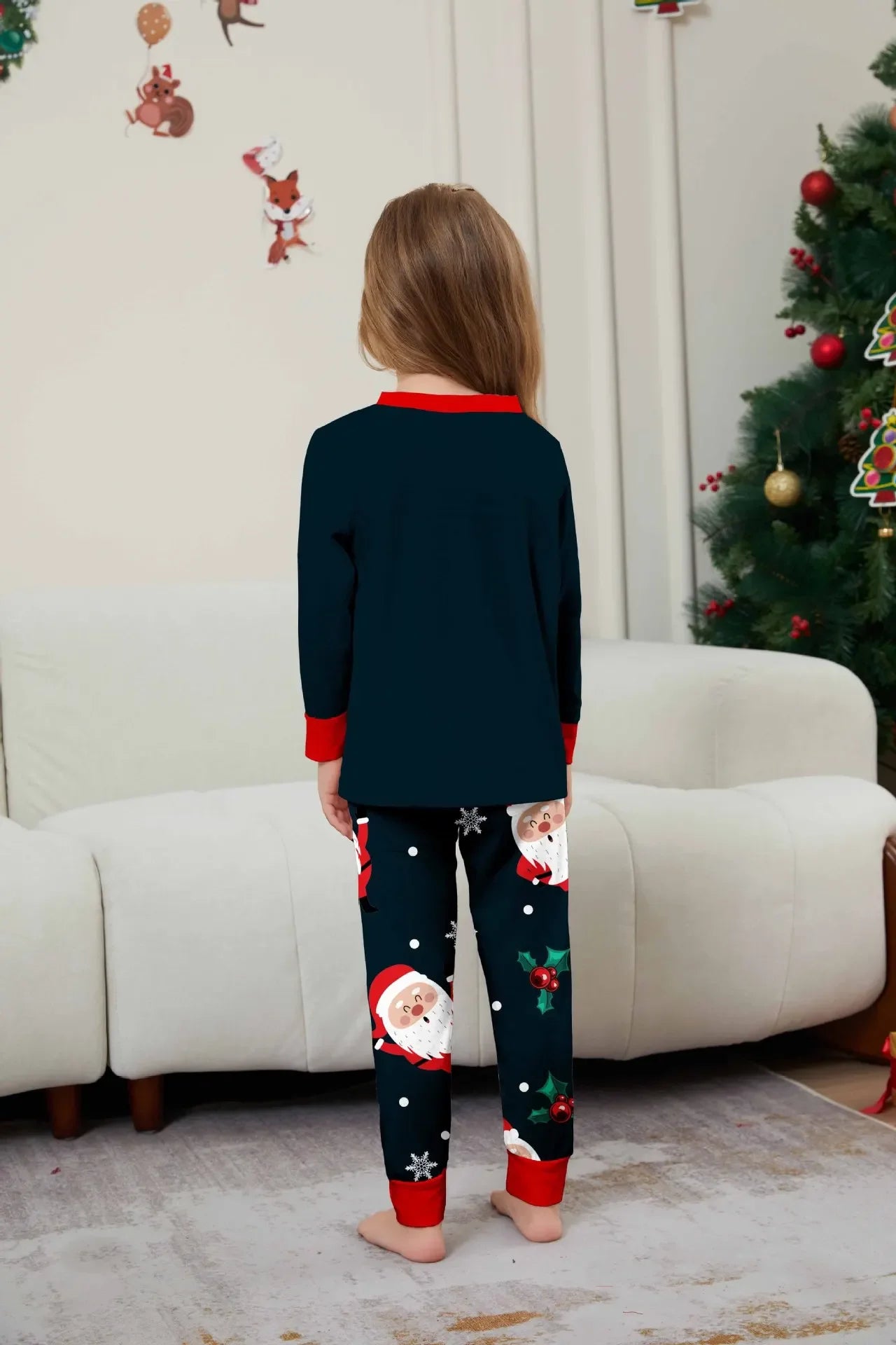 2025 Winter Christmas Family Matching Outfits Santa Print Cute Pajamas Set 2 Pieces Suit Soft Loose Sleepwear Xmas Look Pyjamas