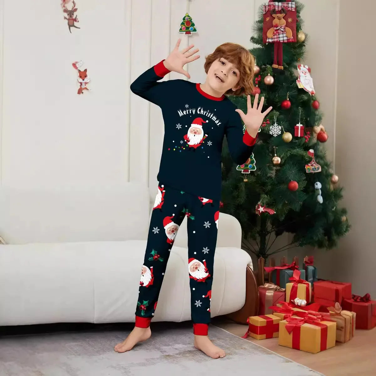 2025 Winter Christmas Family Matching Outfits Santa Print Cute Pajamas Set 2 Pieces Suit Soft Loose Sleepwear Xmas Look Pyjamas